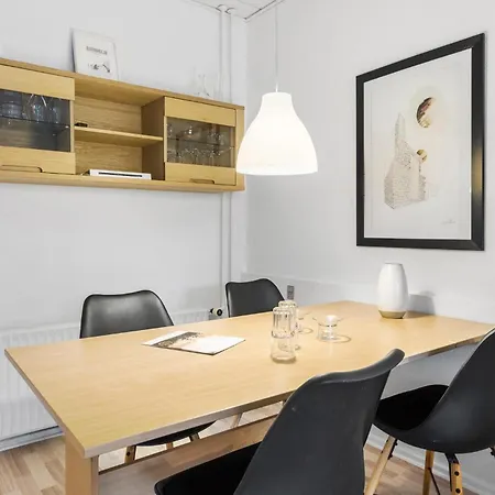 Apartmán 1 Bedroom Lovely In *