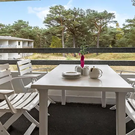 Apartment 1 Bedroom Lovely In *